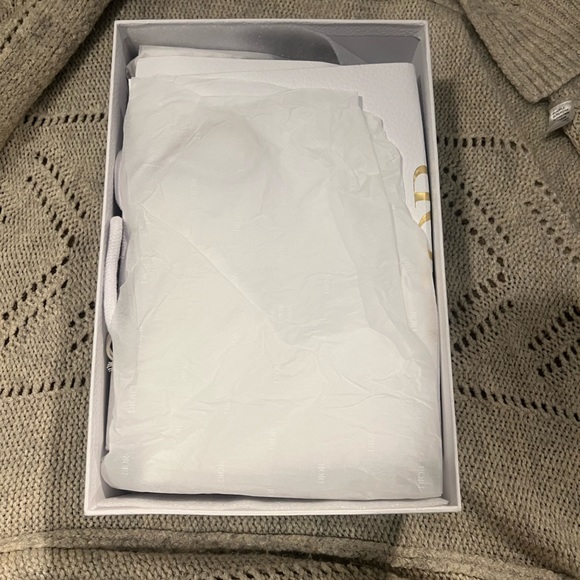 Dior sandals, only worn a couple times size 7 1/2 with the box and bag - Picture 4 of 12